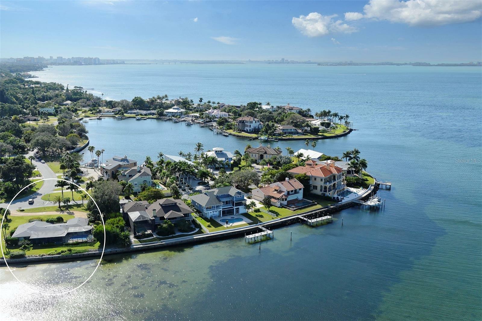 Property Photo:  333 N Shore Drive  FL 34234 