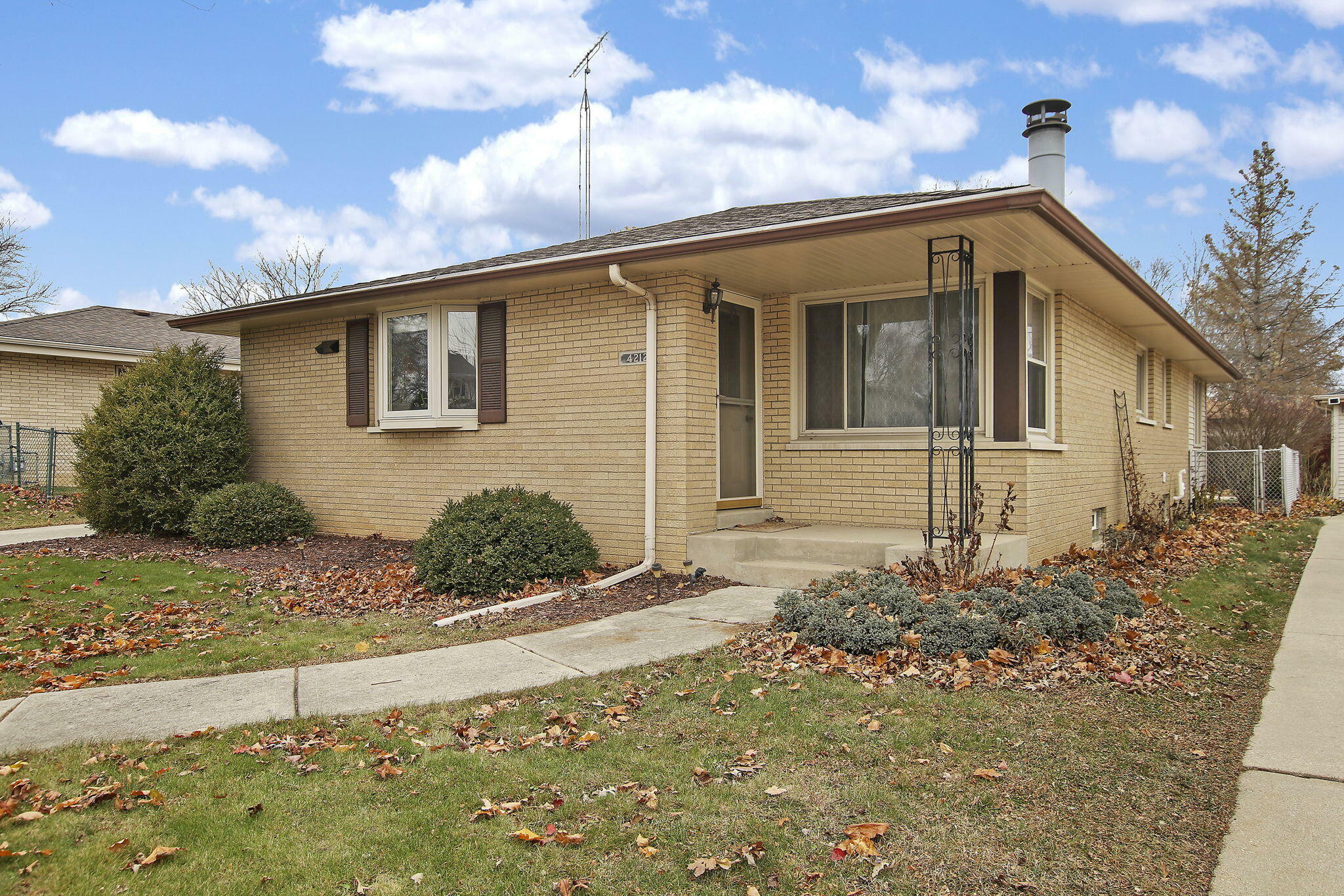 Property Photo: 4212 68th St WI 53142