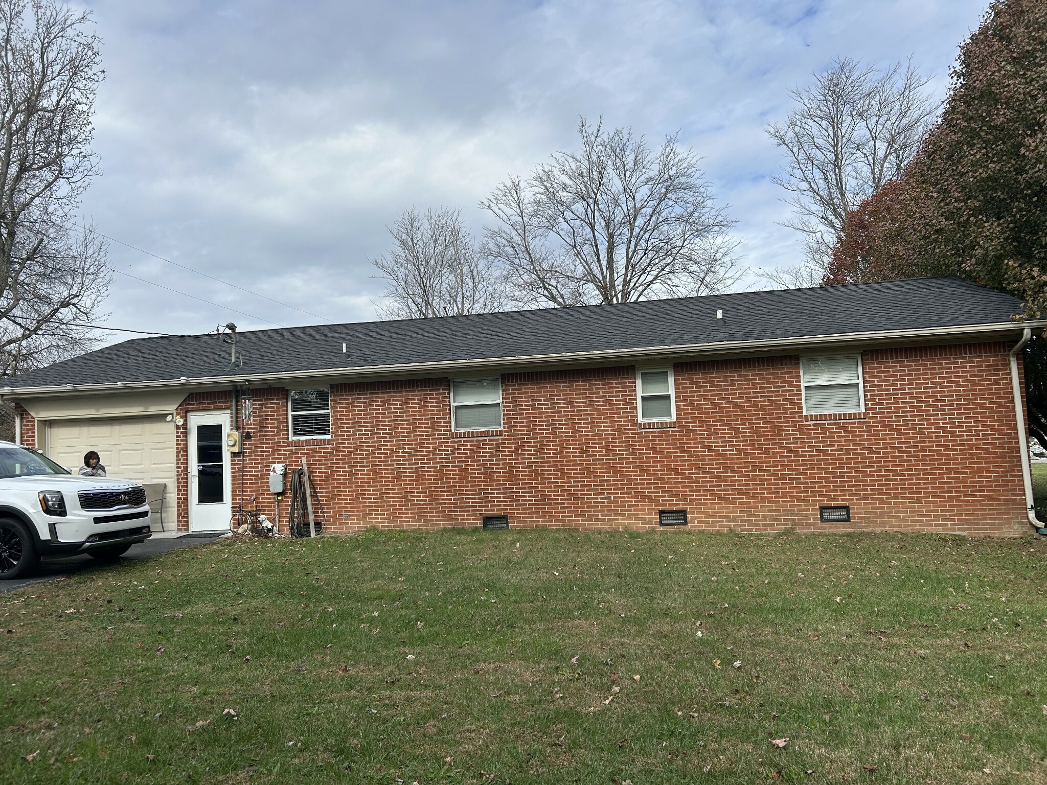 Property Photo:  107 Parkview St  TN 37083 