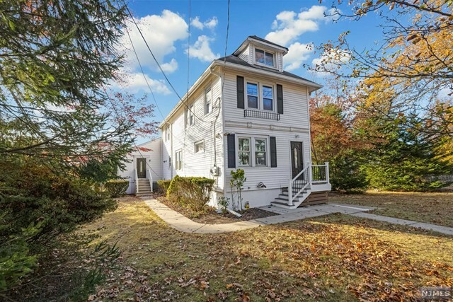 Property Photo:  50 Dean Street Downstairs  NJ 07452 