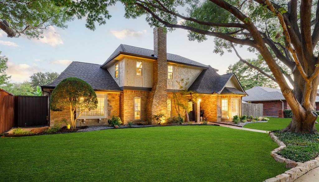 Property Photo: 1015 Hampshire Lane TX 75007