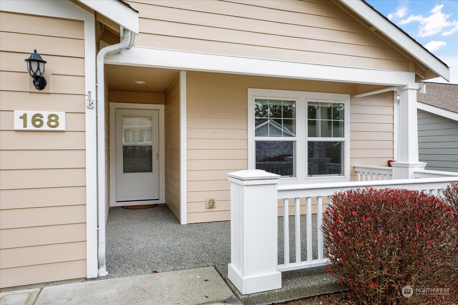 Property Photo:  168 NW  12th Court  WA 98277 