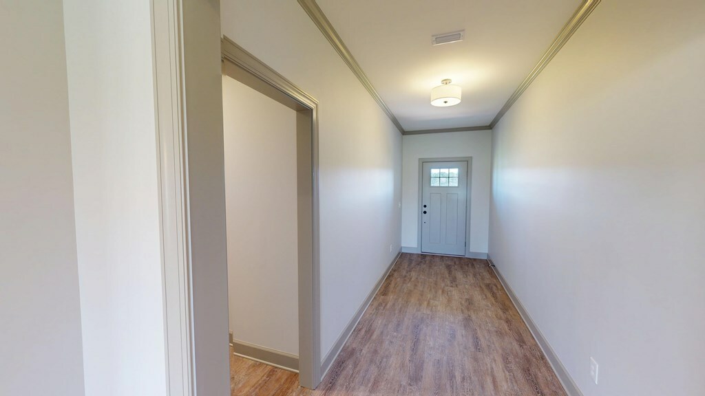 Property Photo: 204 Cambridge Dr AL 36345