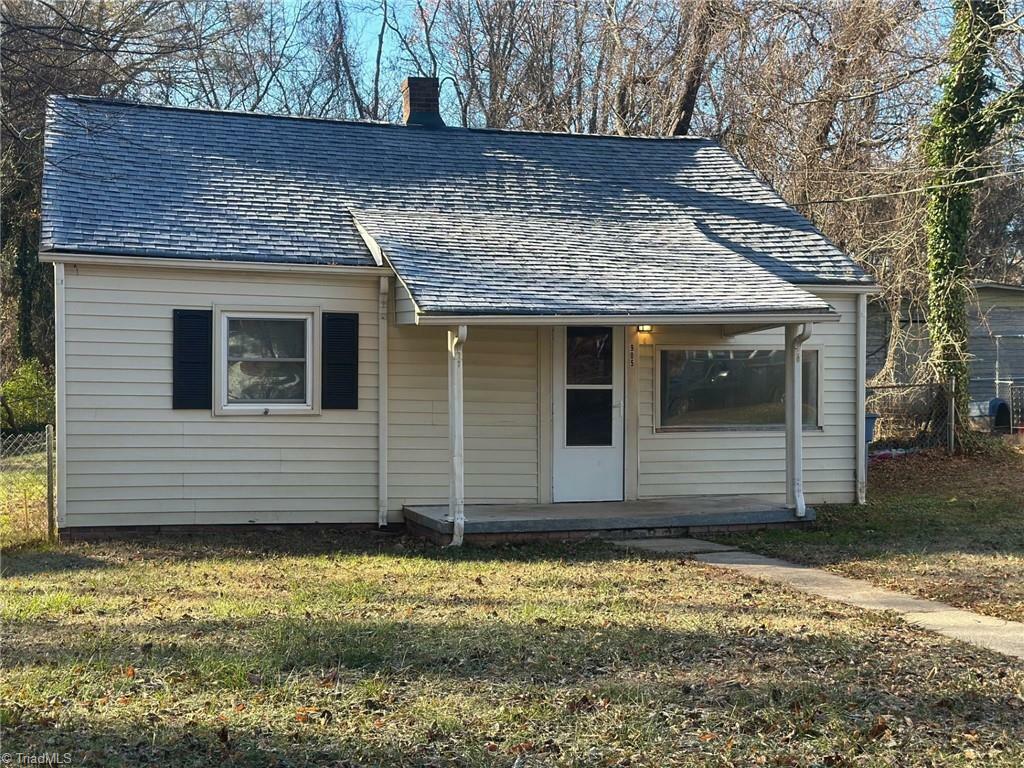 Property Photo:  905 Main Street  NC 27027 