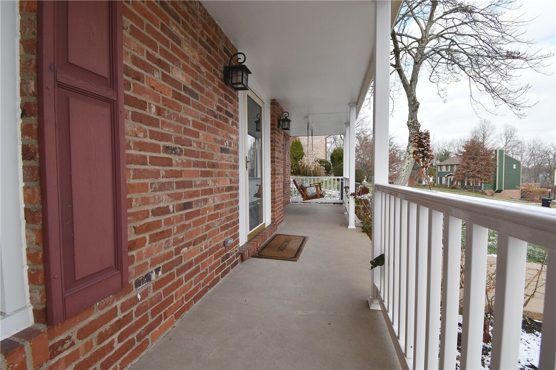 Property Photo:  9027 Woodview Dr  PA 15237 