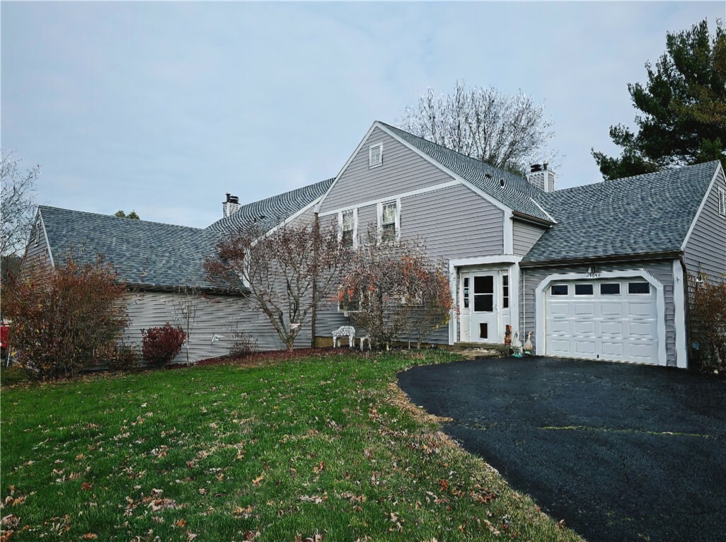 Property Photo:  2565 Pheasant Run #B  PA 15090 