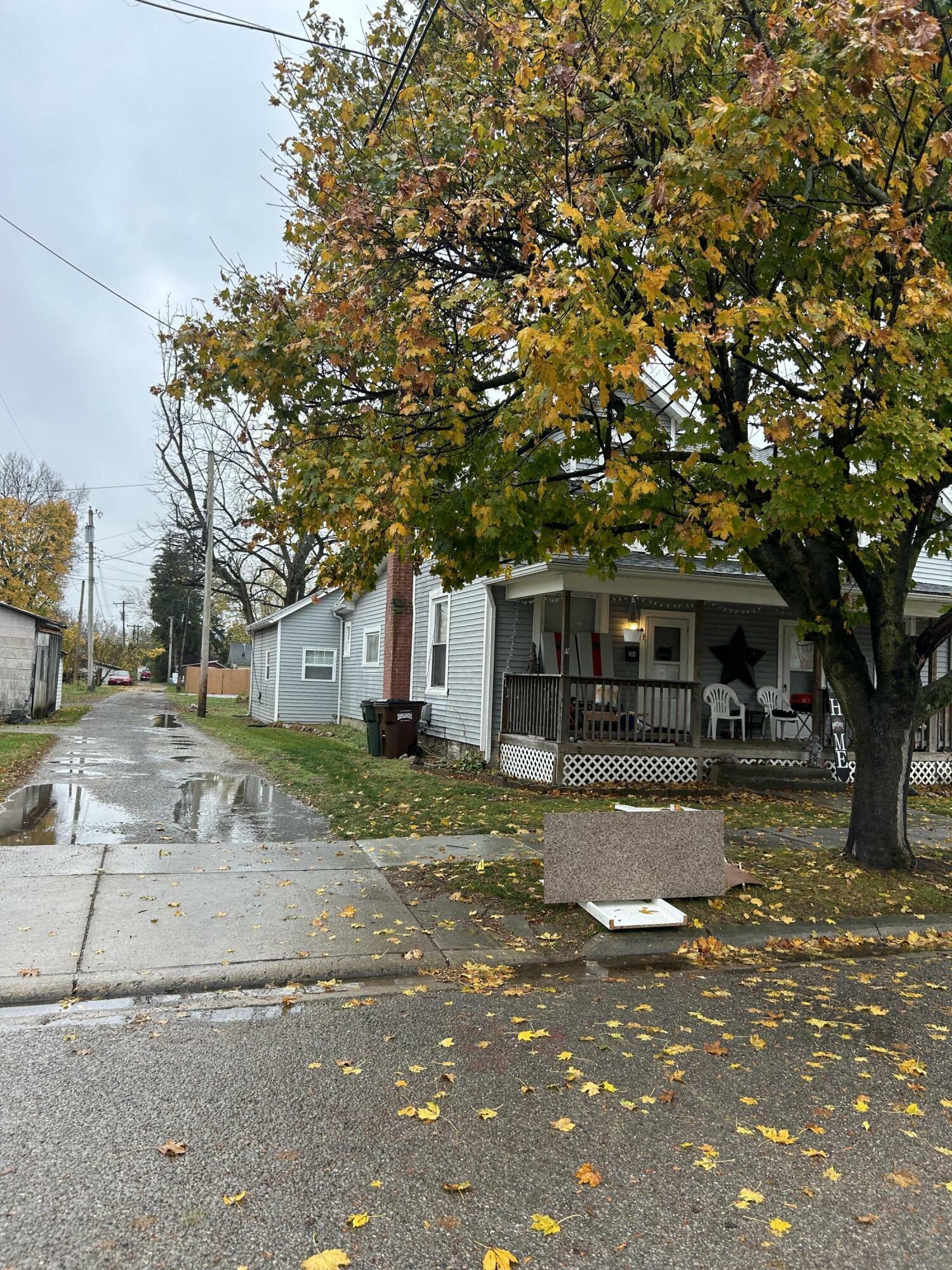 204 W Madison Street  New Carlisle OH 45344 photo