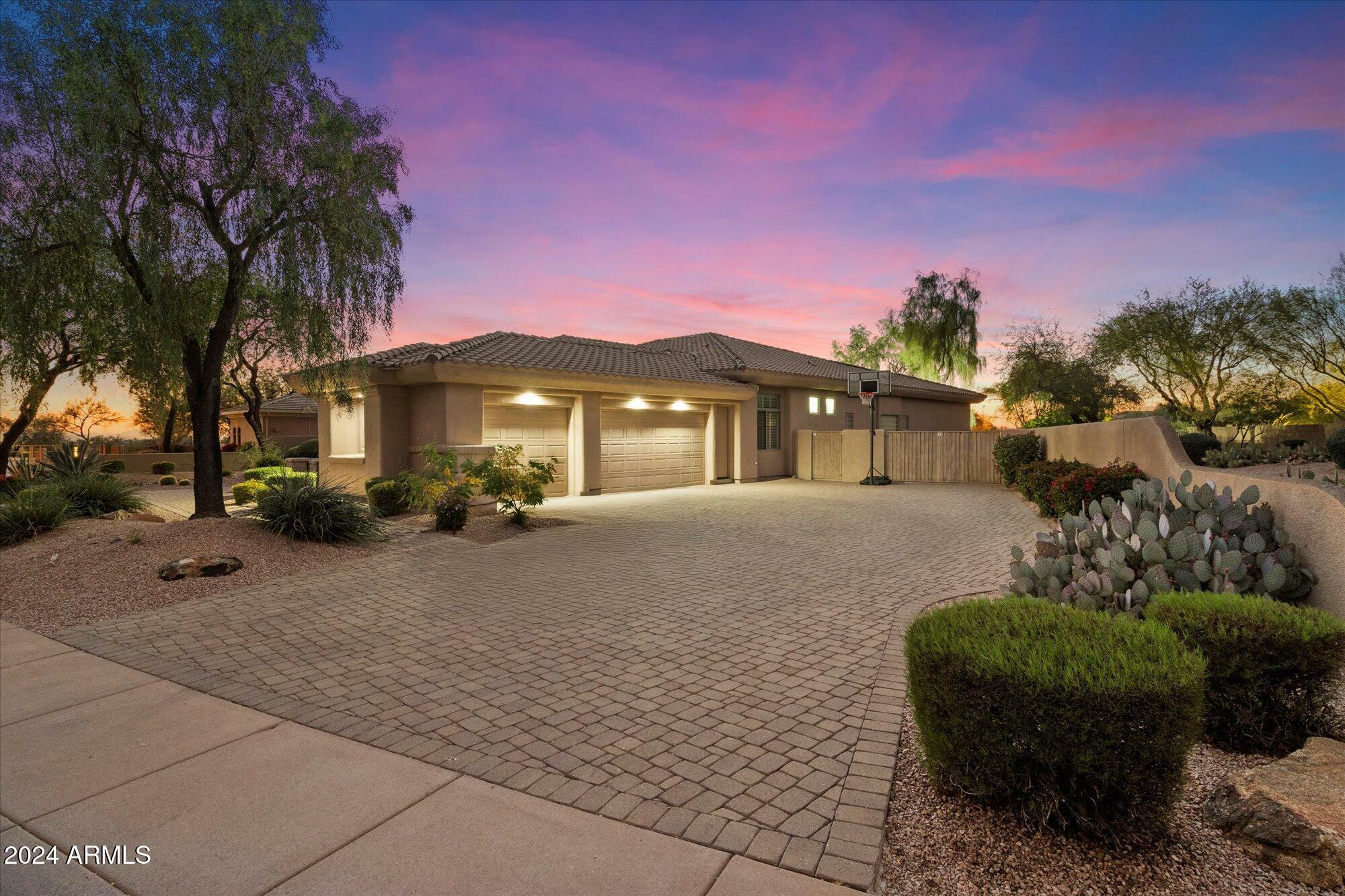 Property Photo:  22426 N 54th Place  AZ 85054 