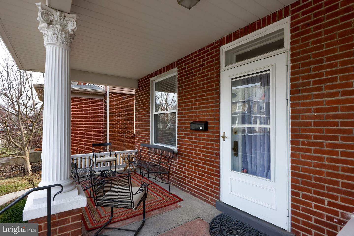 Property Photo:  72 W Granada Avenue  PA 17033 