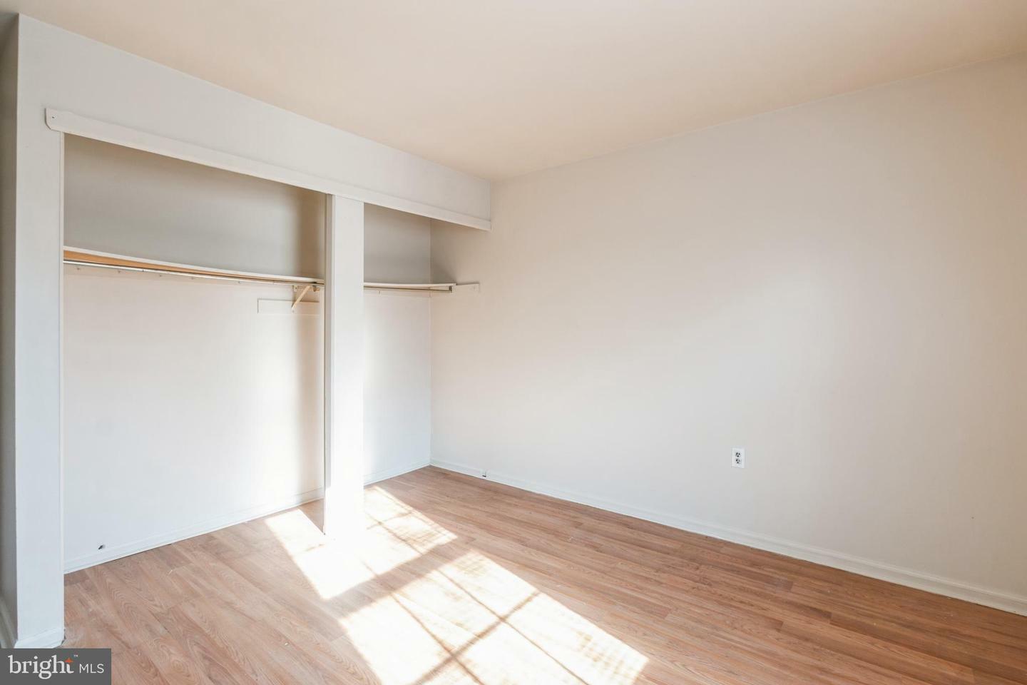 Property Photo:  25 W Spring Garden Street  NJ 08065 