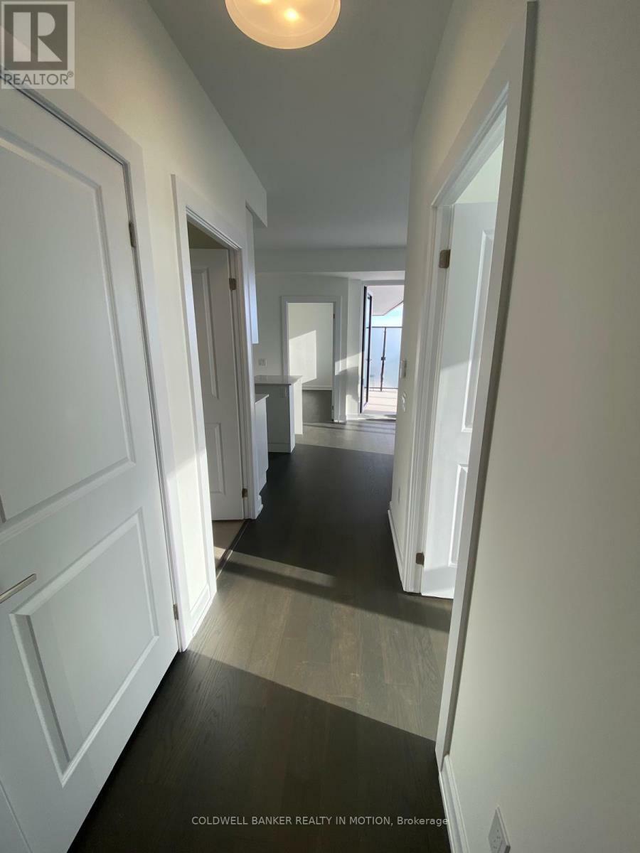 Property Photo:  3220 William Coltson Avenue 1601  ON L6H 7W6 