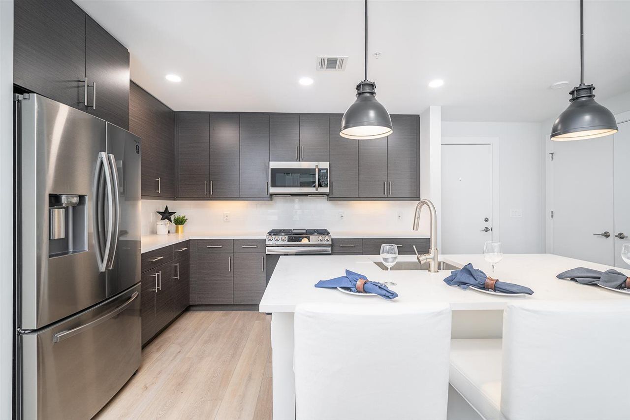 Property Photo:  430 Palisade Ave 403  NJ 07307