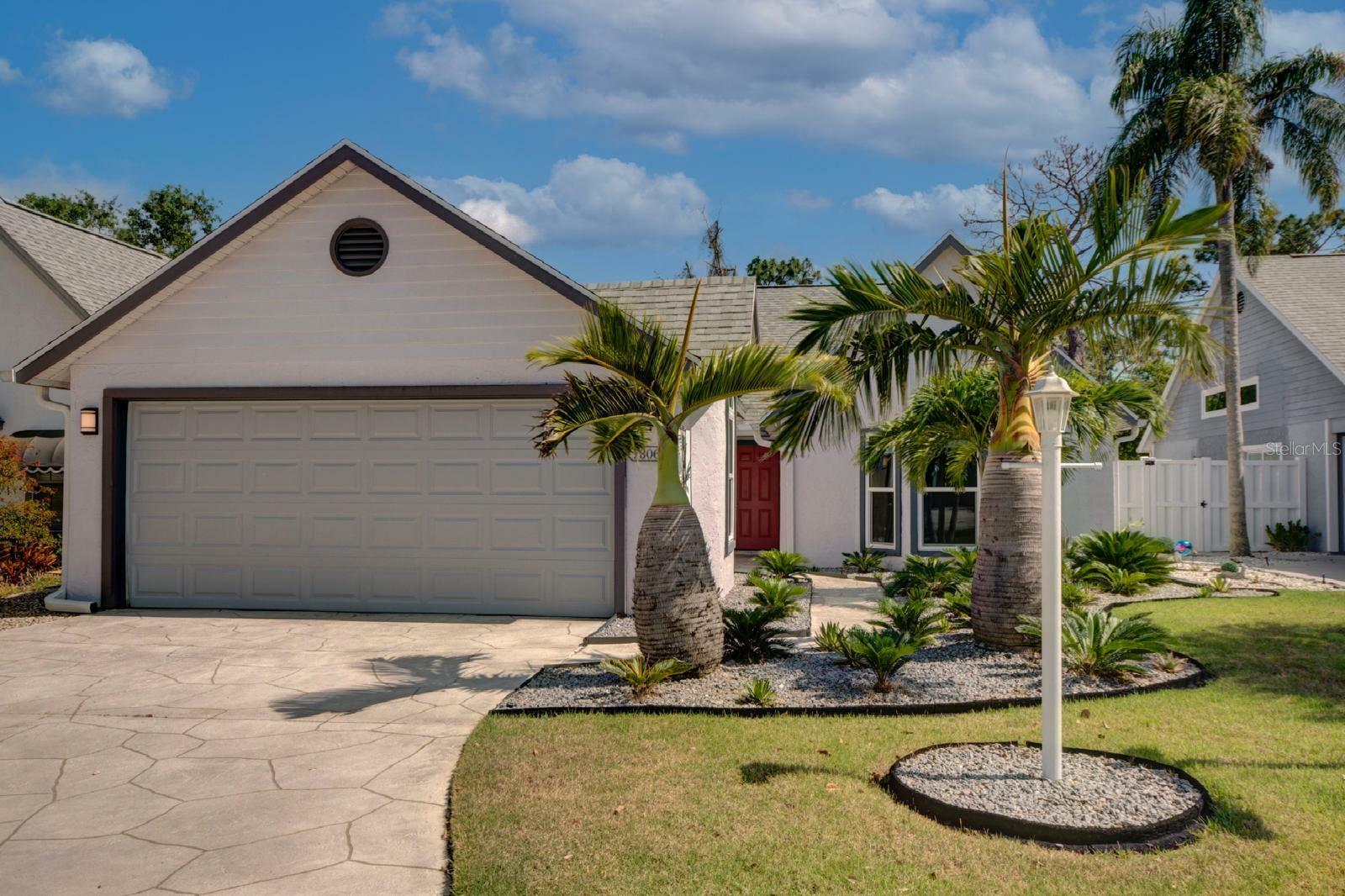 Property Photo:  7806 Ontario Street Circle 7806  FL 34243 