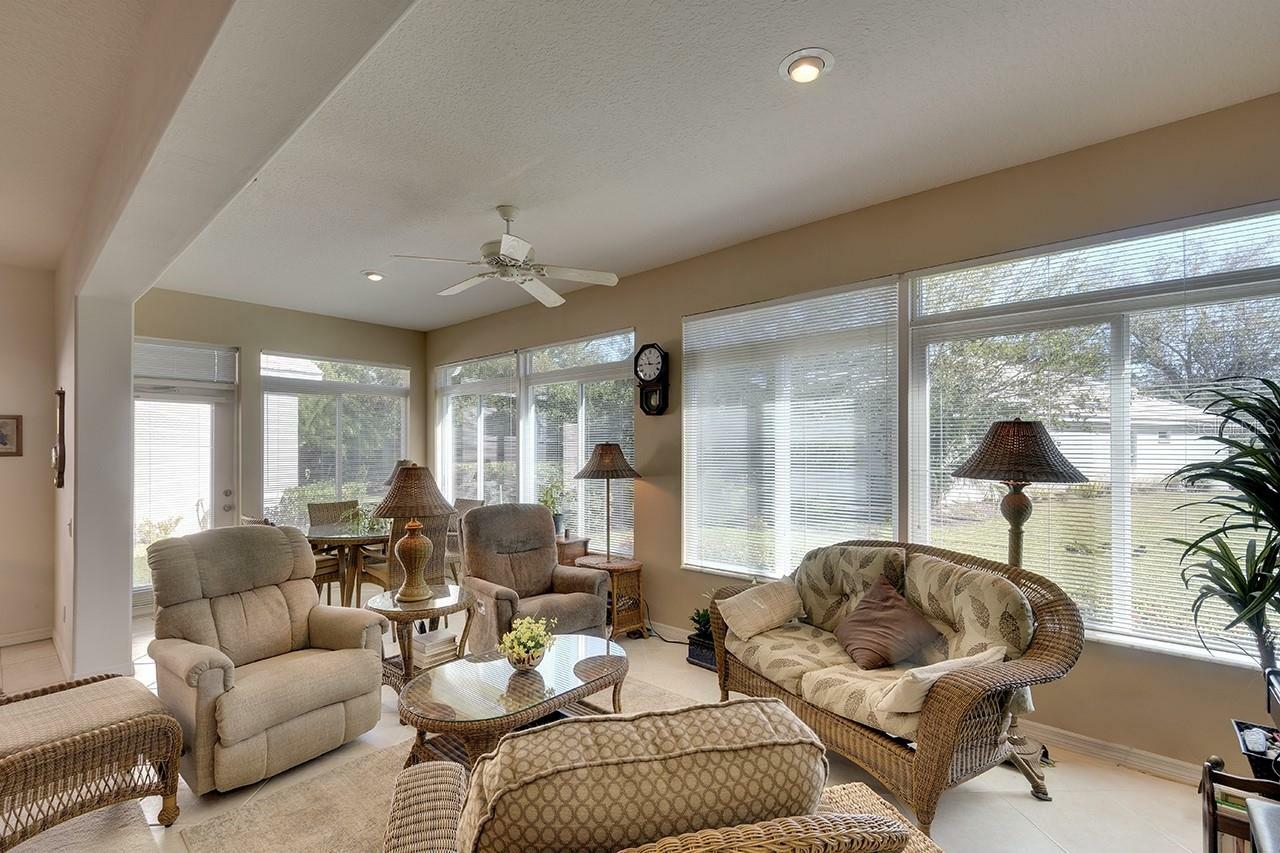 Property Photo:  8317 Idlewood Court  FL 34202 