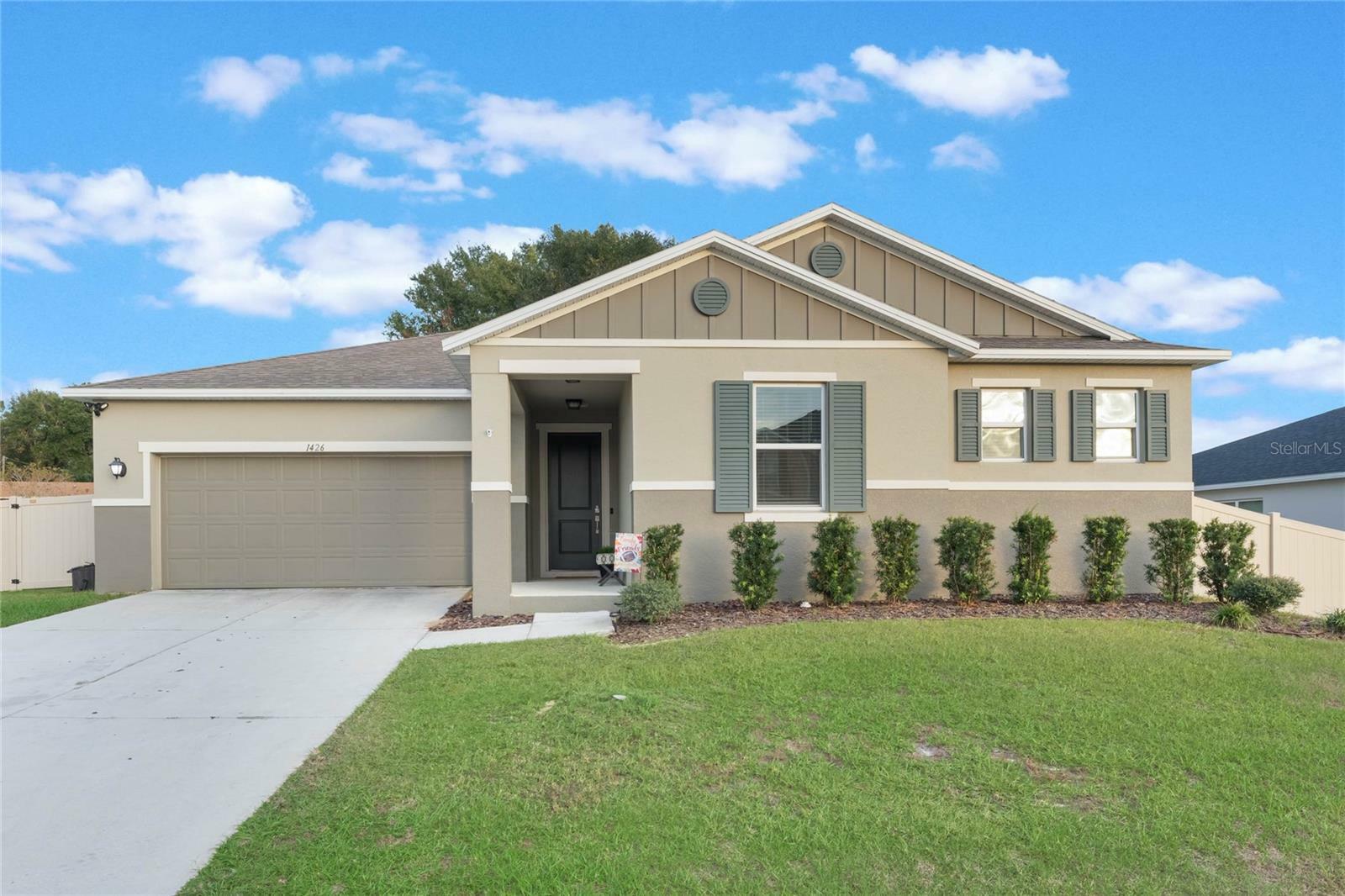 Property Photo:  1426 Park Leah Circle  FL 32712 