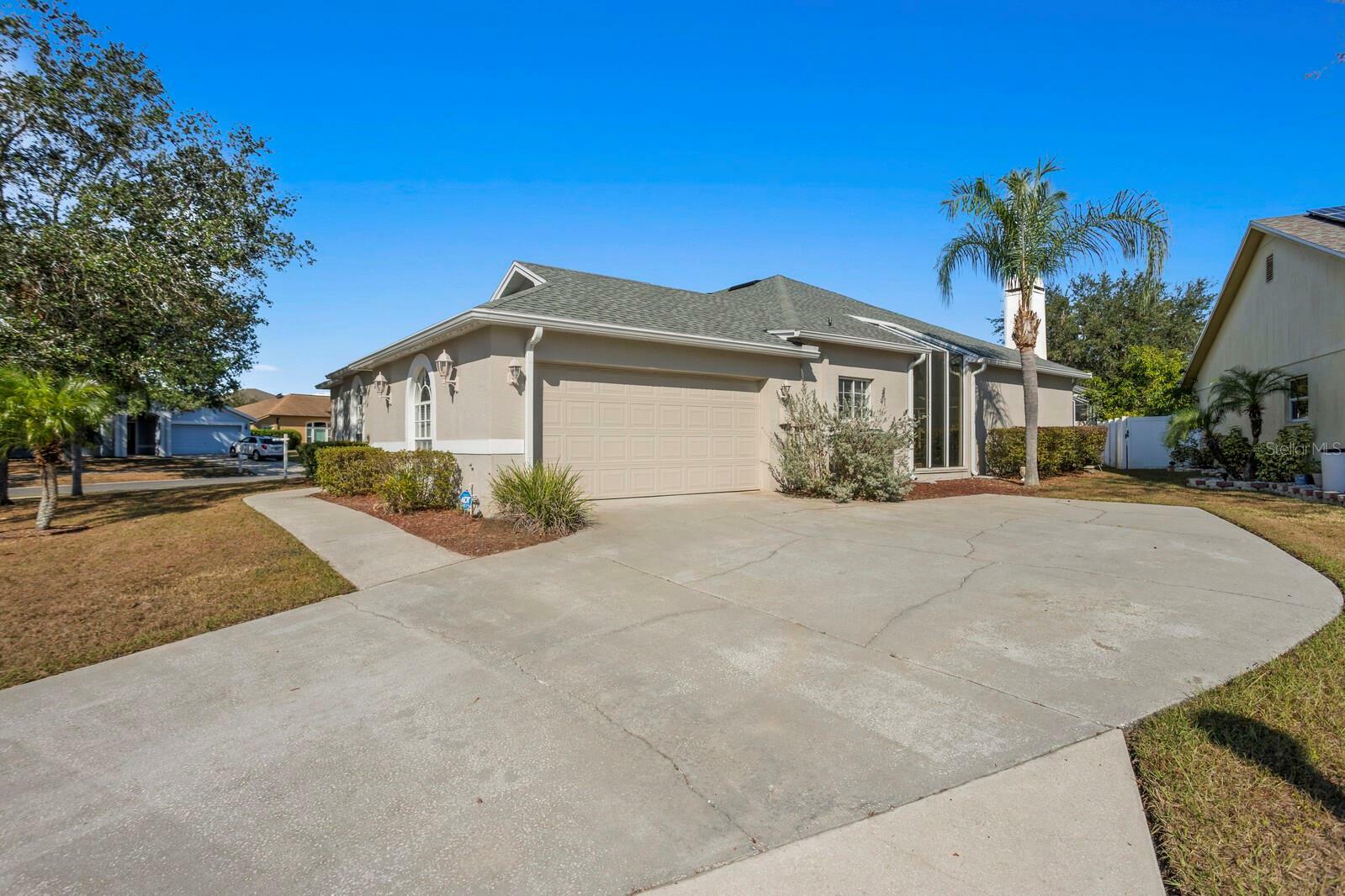 Property Photo:  1012 Tuscanny Street  FL 33511 