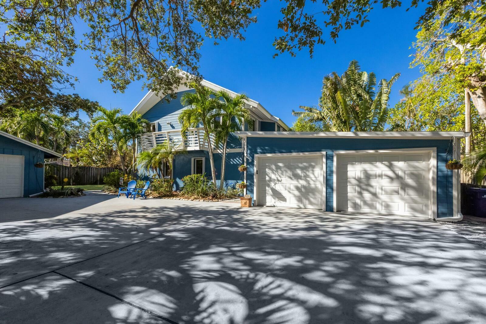 Property Photo:  4820 Higel Avenue  FL 34242 