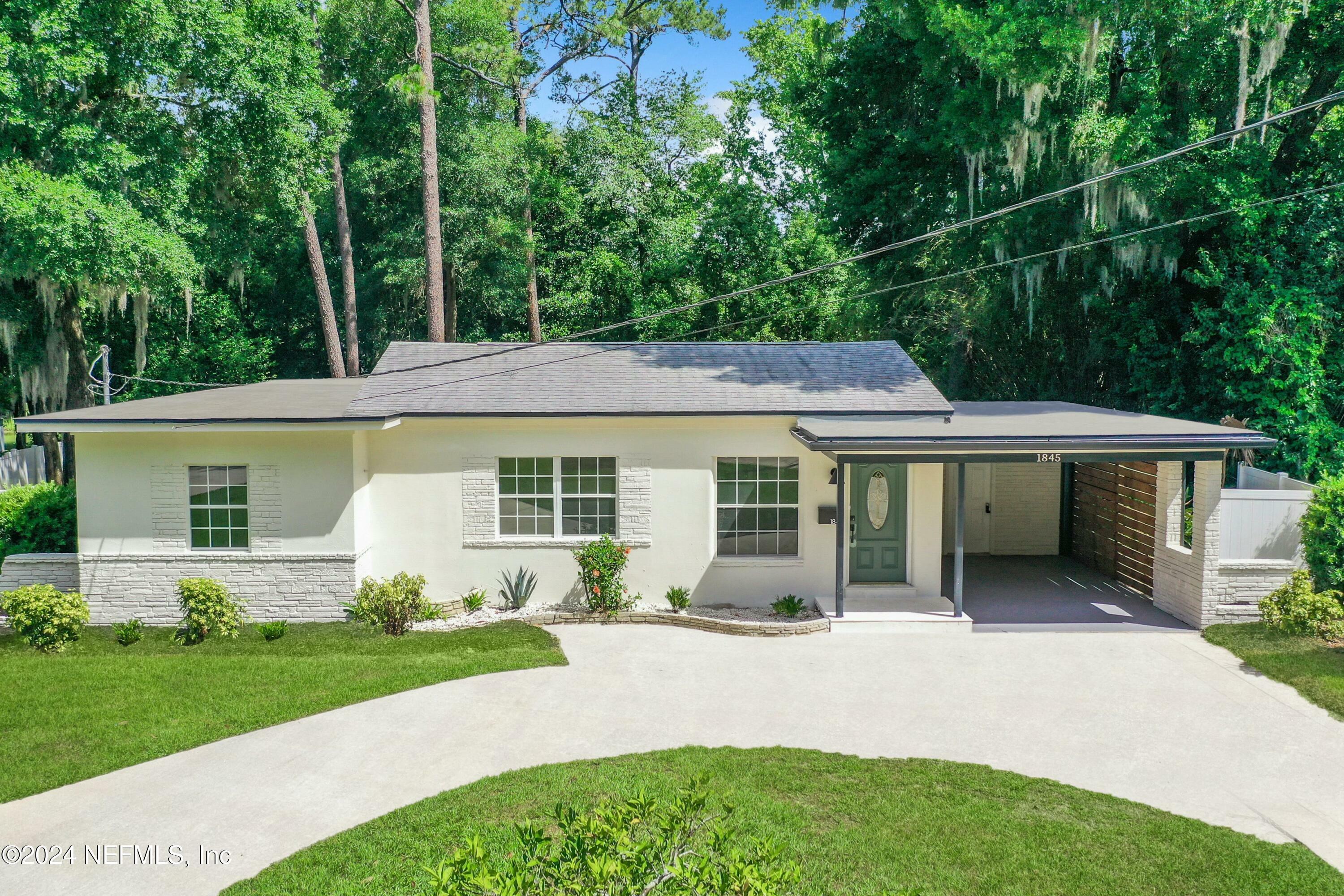 Property Photo:  1845 Stanford Road  FL 32207 