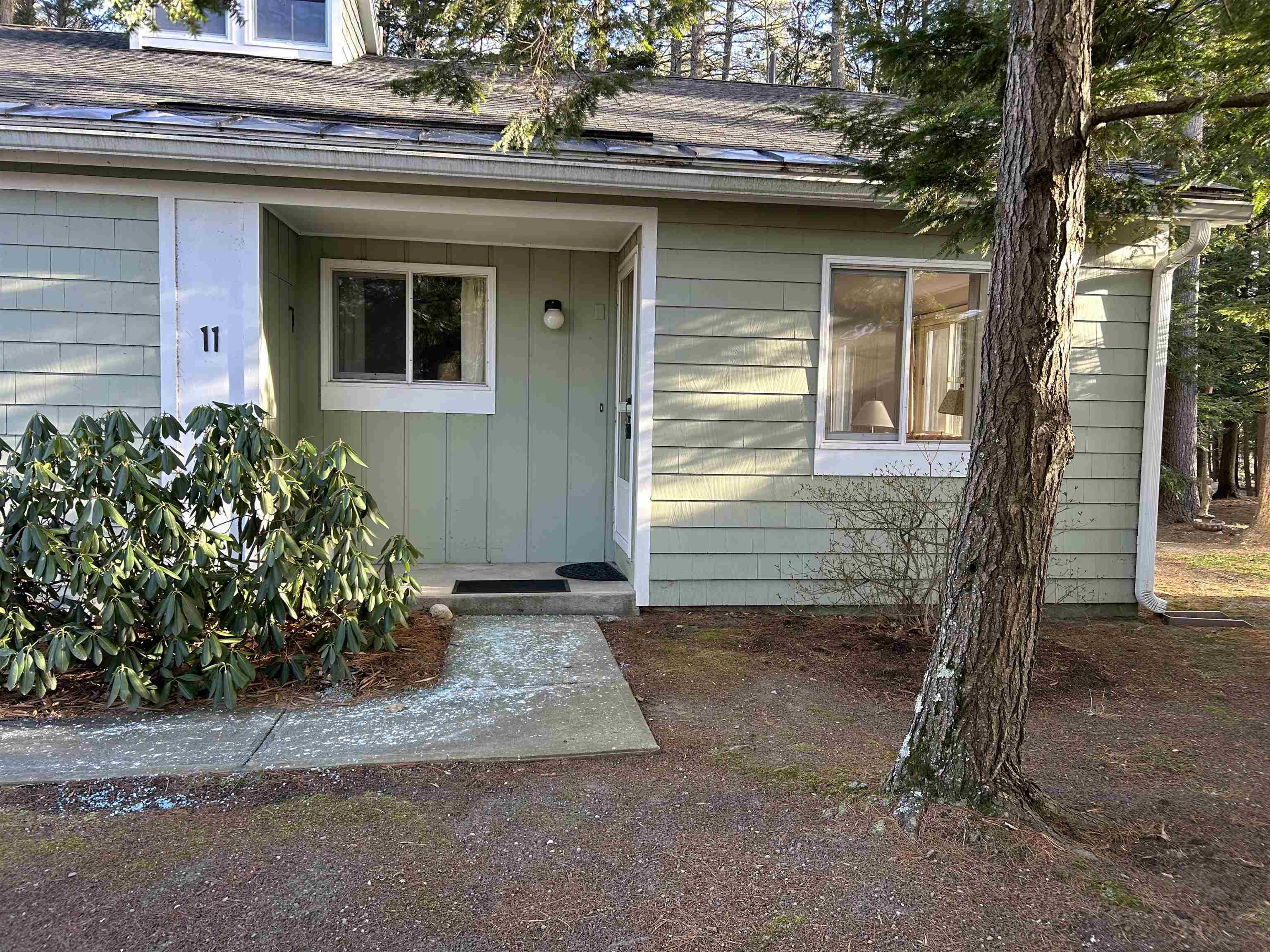 Property Photo:  11 Amoskeag Road  NH 03301 