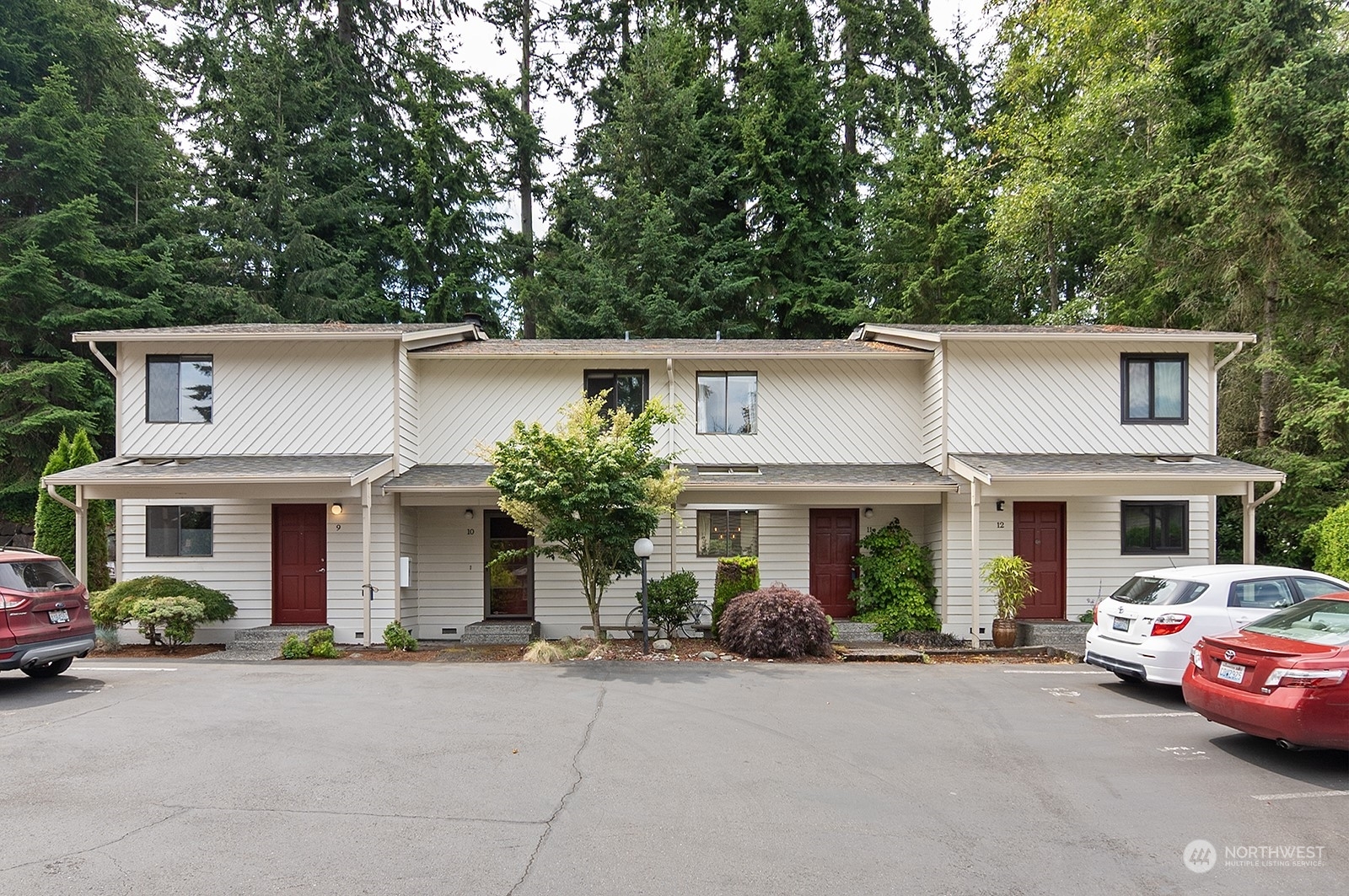 22906  Edmonds Way 11  Edmonds WA 98020 photo