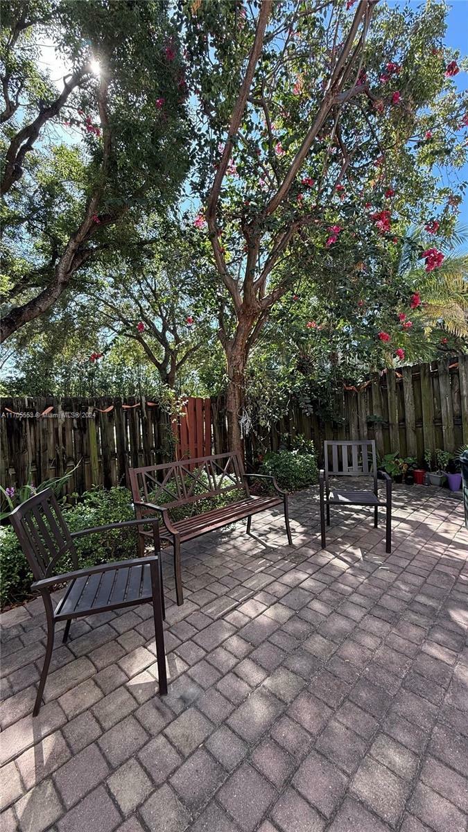 Property Photo:  10862 NW 78th Ter 10862  FL 33178 