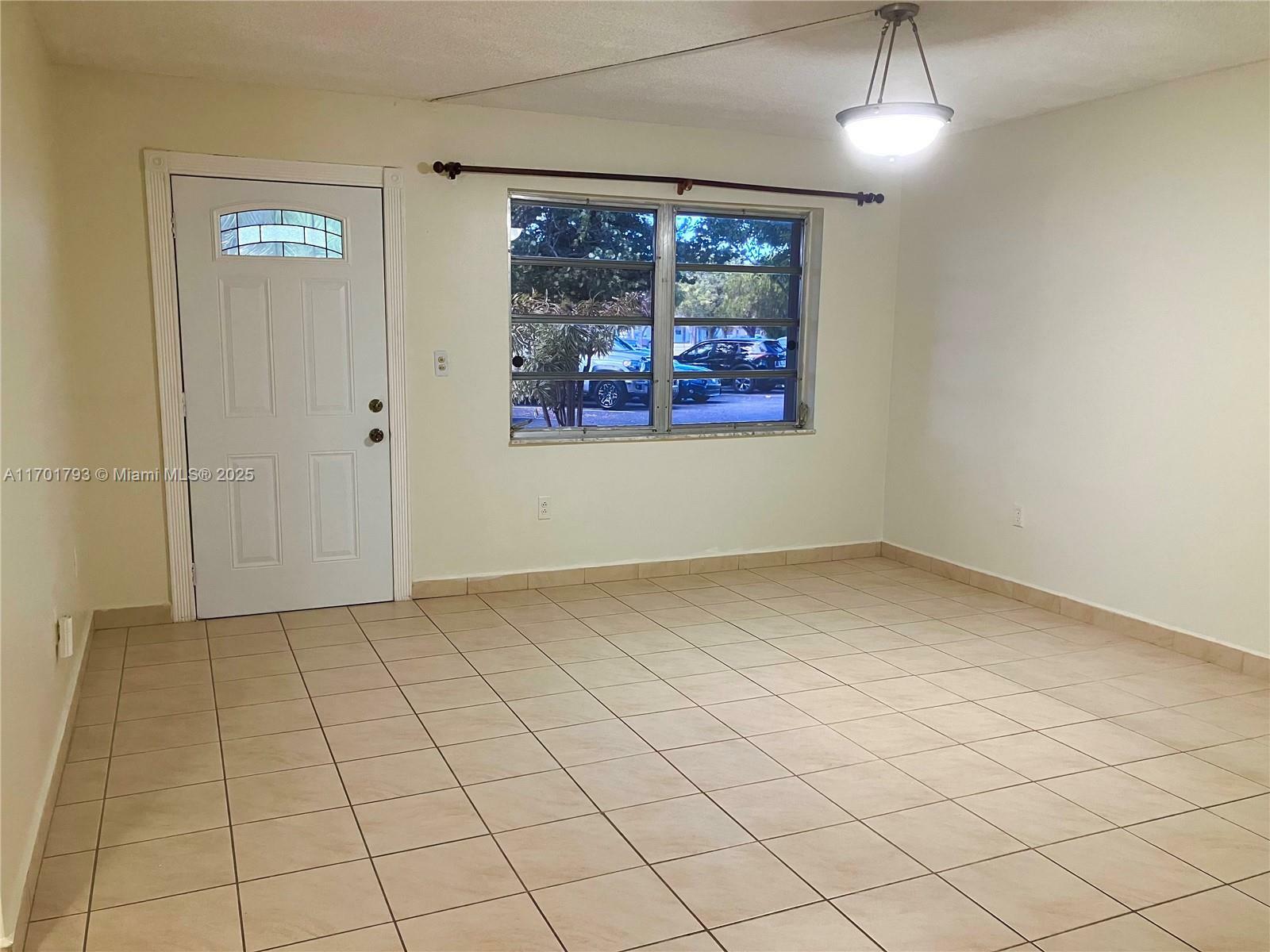 Property Photo: 20275 NE 2nd Ave 16 FL 33179