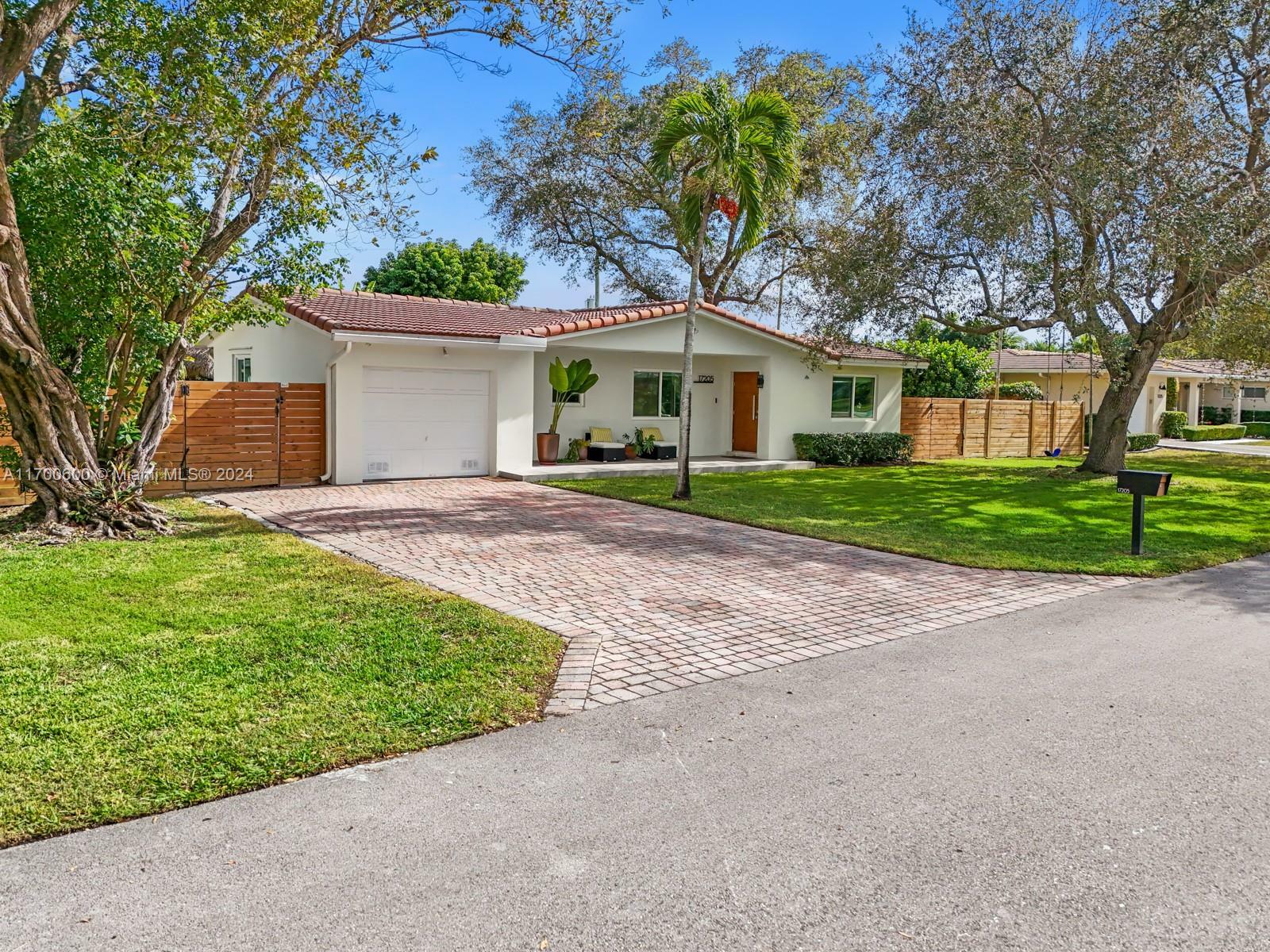 Property Photo:  17205 SW 88th Ave  FL 33157 