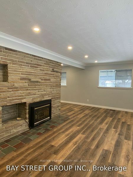 Property Photo:  18 Hughson Dr  ON L3R 2T6 