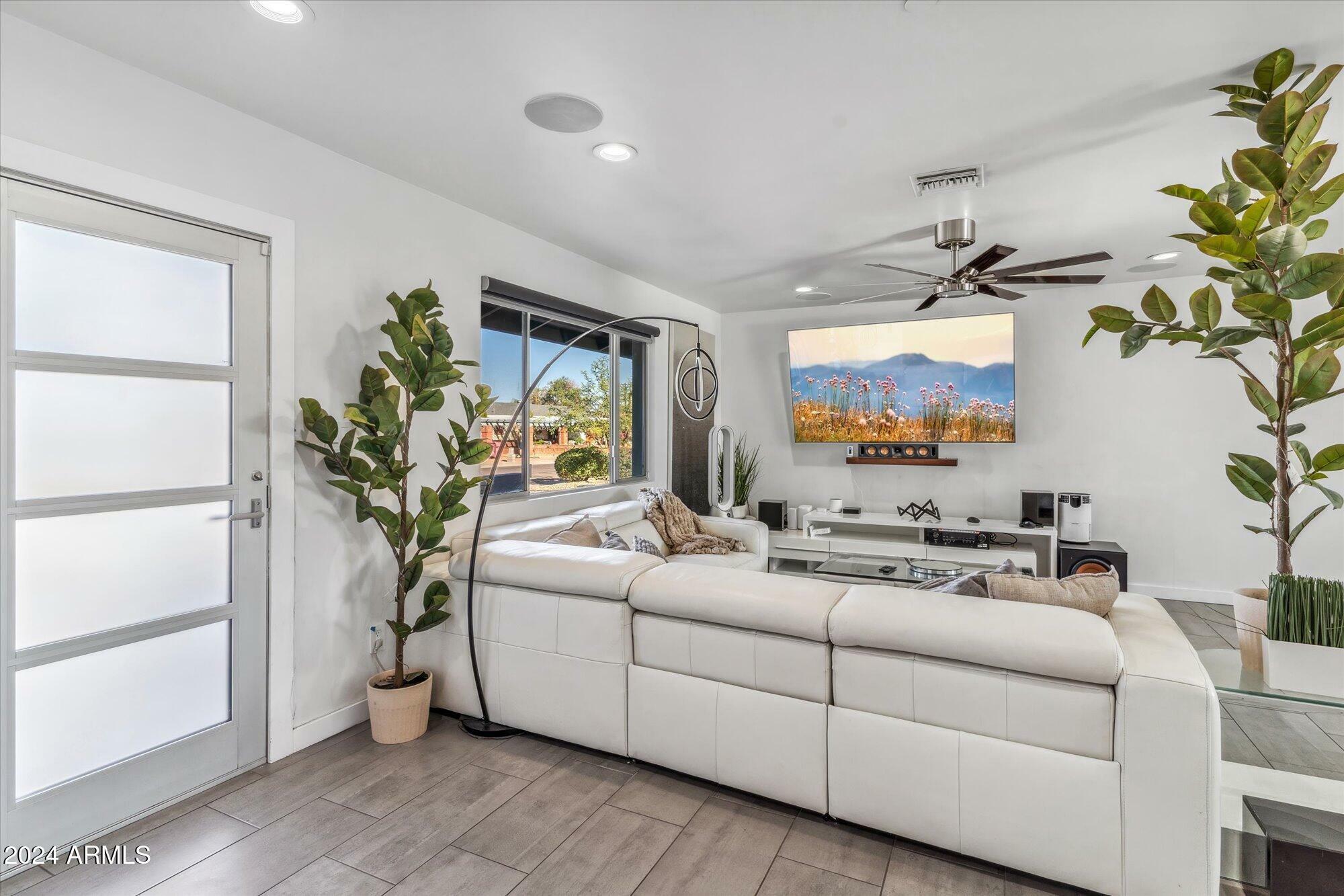 Property Photo:  6643 E Vernon Avenue  AZ 85257 