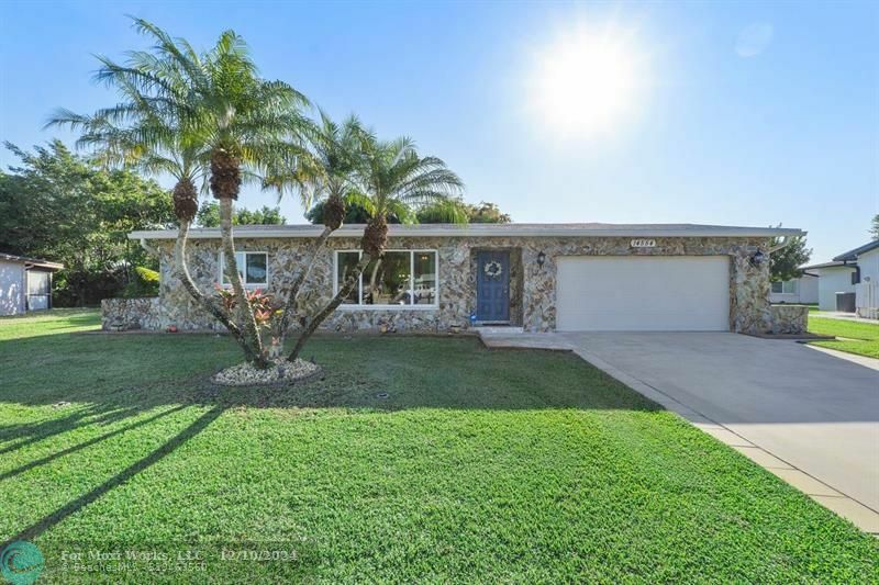 Property Photo:  14554 Springside Ln  FL 33484 