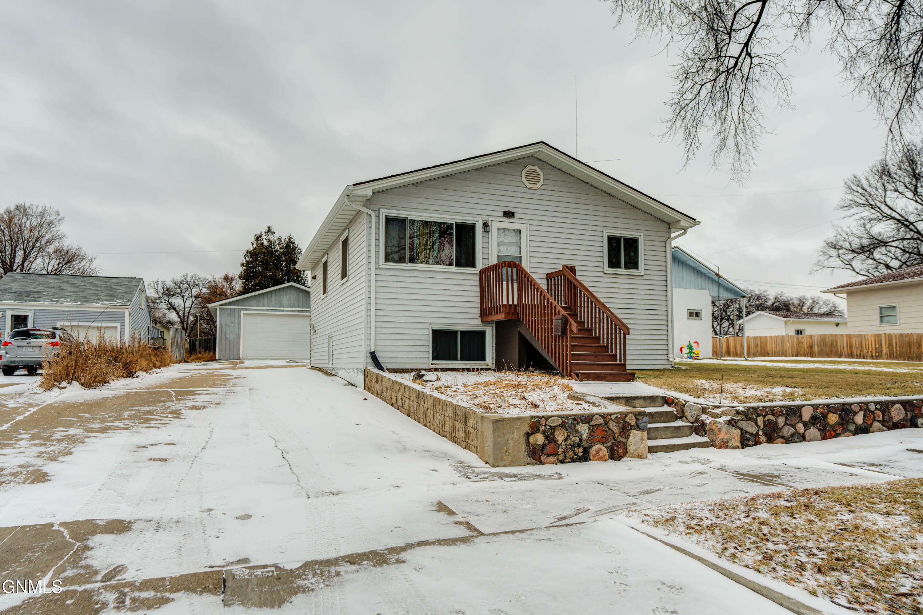 Property Photo:  714 13th Street  ND 58501 