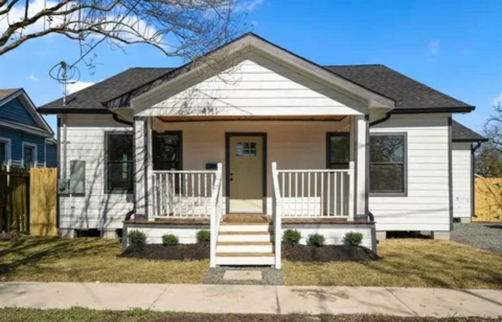 Property Photo:  4111 Engelke Street  TX 77003 