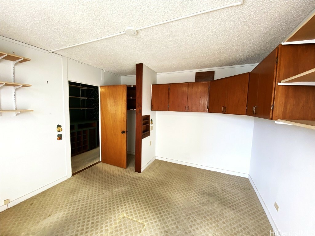 Property Photo:  1670 Kalakaua Avenue 605  HI 96826 