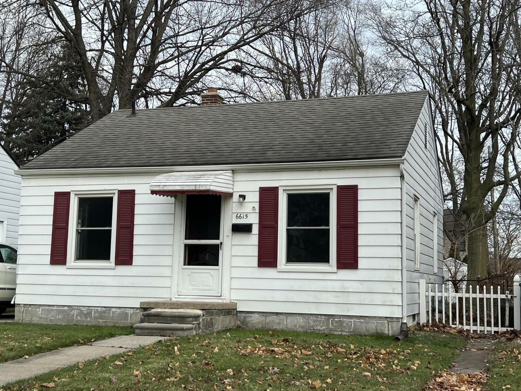 Property Photo:  6615 Buckingham Avenue  MI 48101 