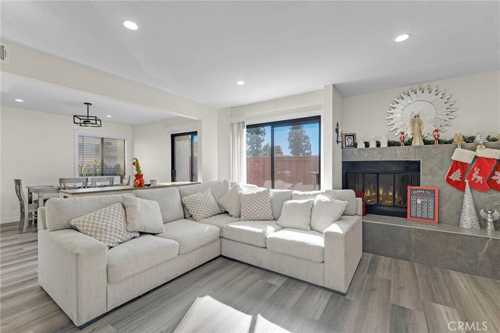 Property Photo: 13825 Beaver Street 76 CA 91342