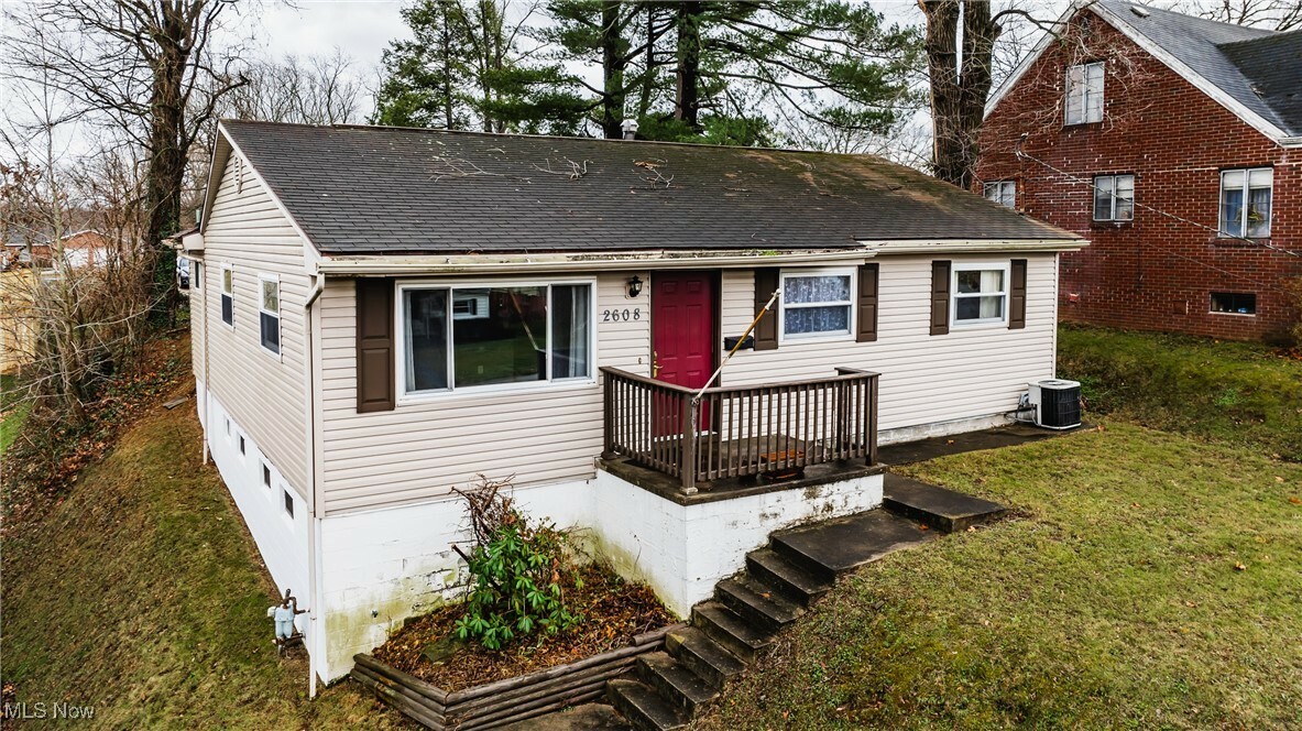 Property Photo:  2608 Fairview Avenue  WV 26104 