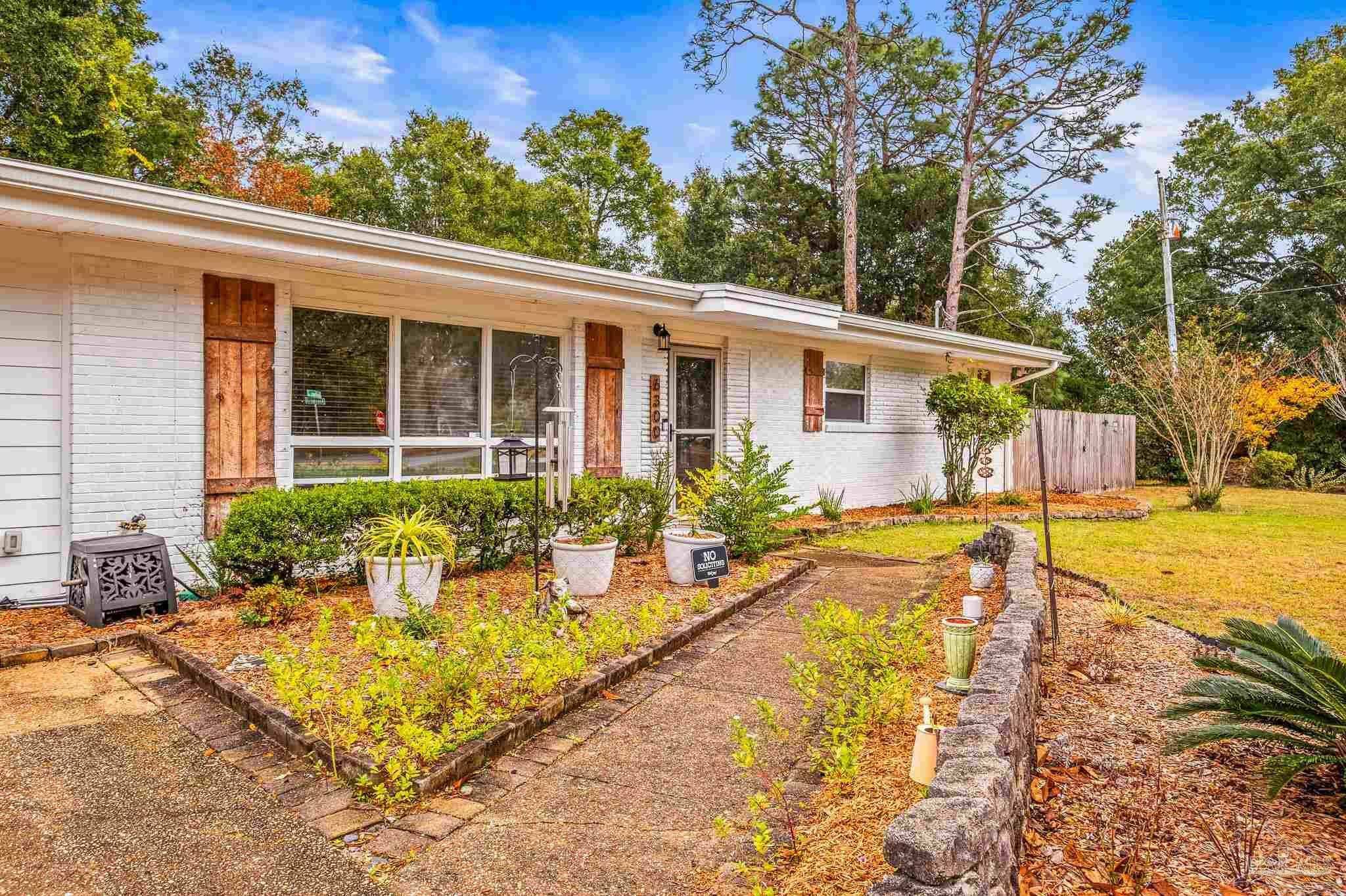 Property Photo:  6300 San Monica Rd  FL 32504 