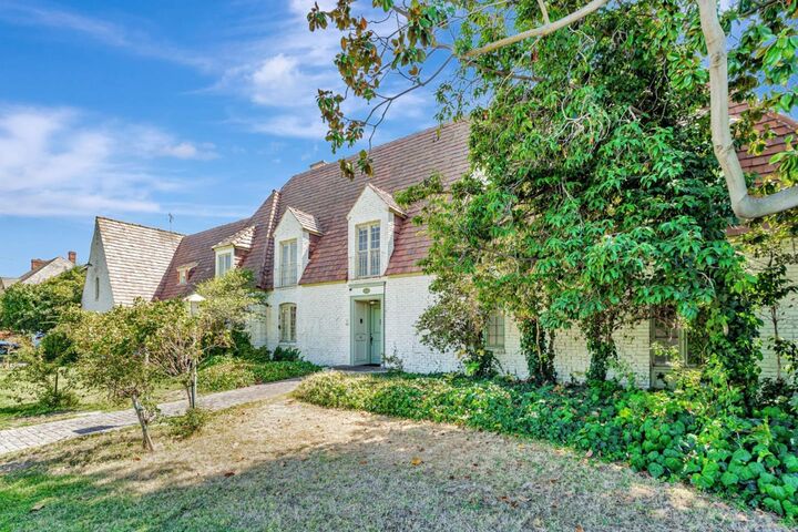 Property Photo:  740 West Willow Street  CA 95203 