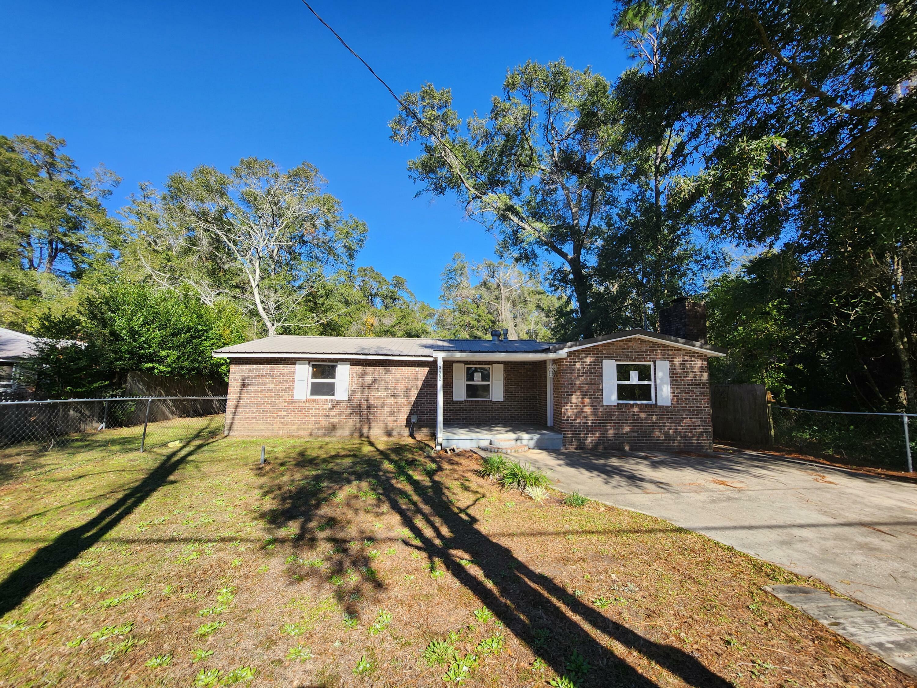 922 E Chestnut Avenue  Crestview FL 32539 photo