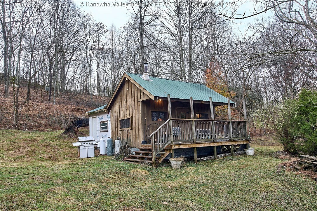 Property Photo:  416 Rosewood Way  WV 25312 