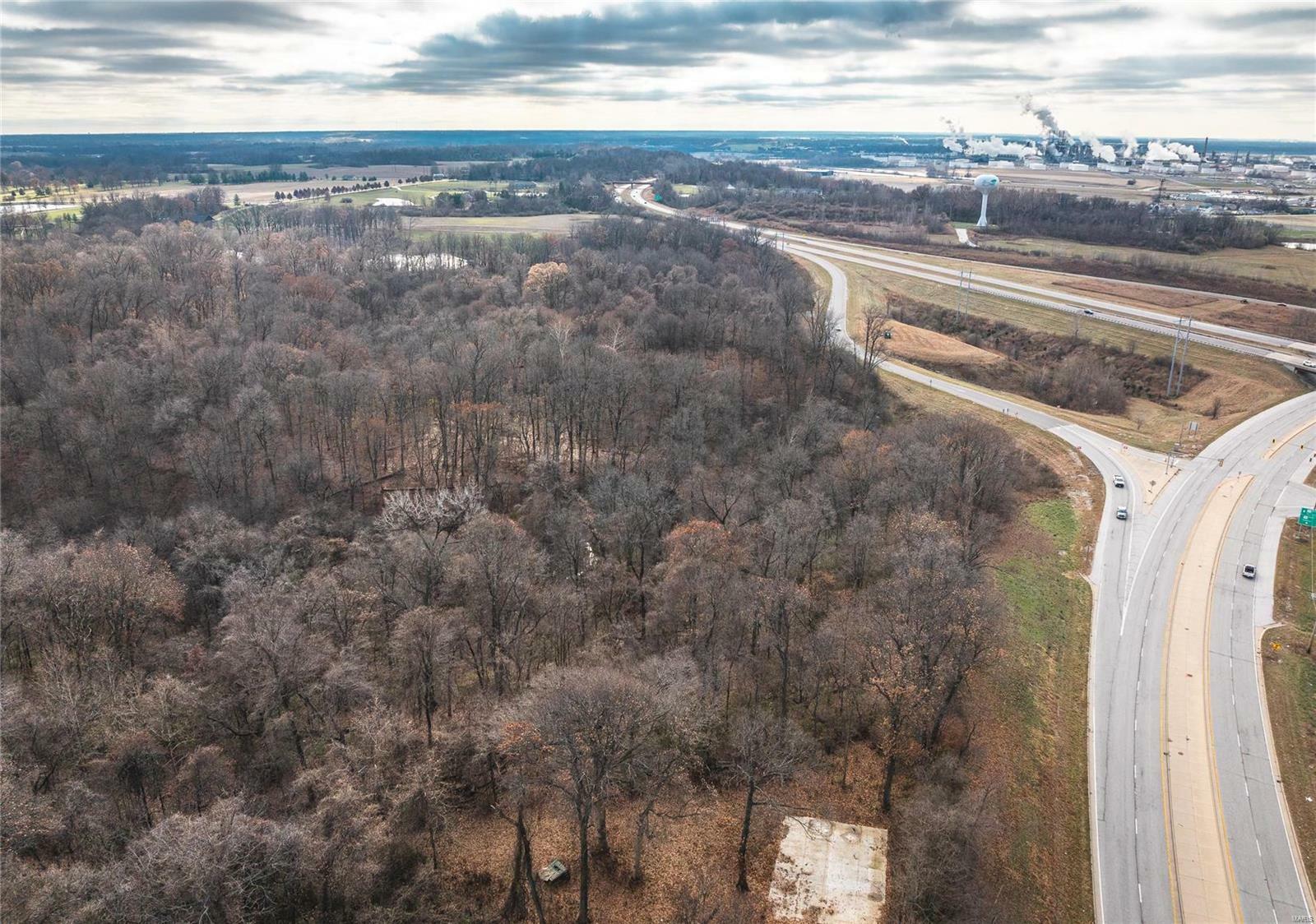 Property Photo:  0 State Route 111 Road  IL 62095 