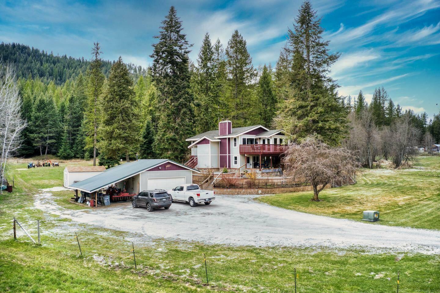 Property Photo:  2221 Cedonia Addy Rd  WA 99101 