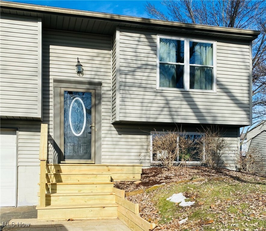 Property Photo:  5620 Vassar Avenue  OH 44515 