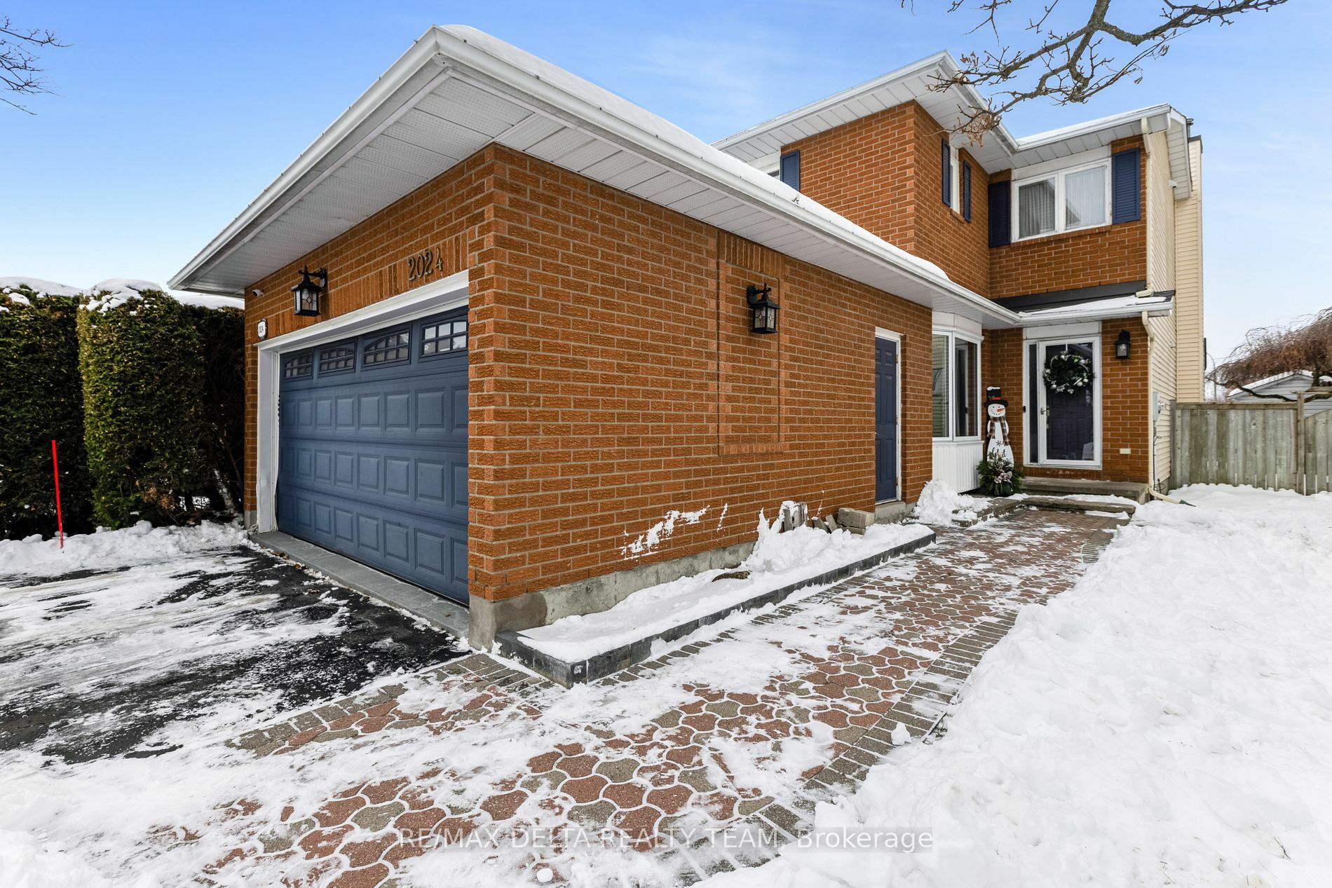 Property Photo:  2024 Legrand Cres E  ON K1E 3P8 