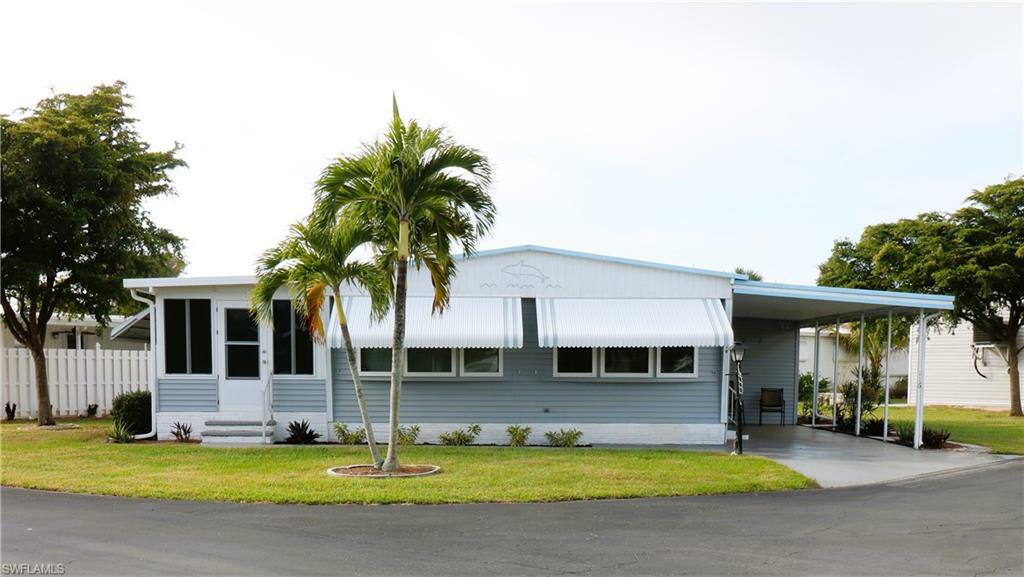 Property Photo: 116 Coachlight Dr FL 33908