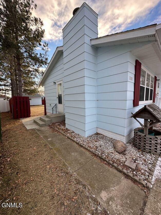 Property Photo:  1301 15th Street SW  ND 58401 