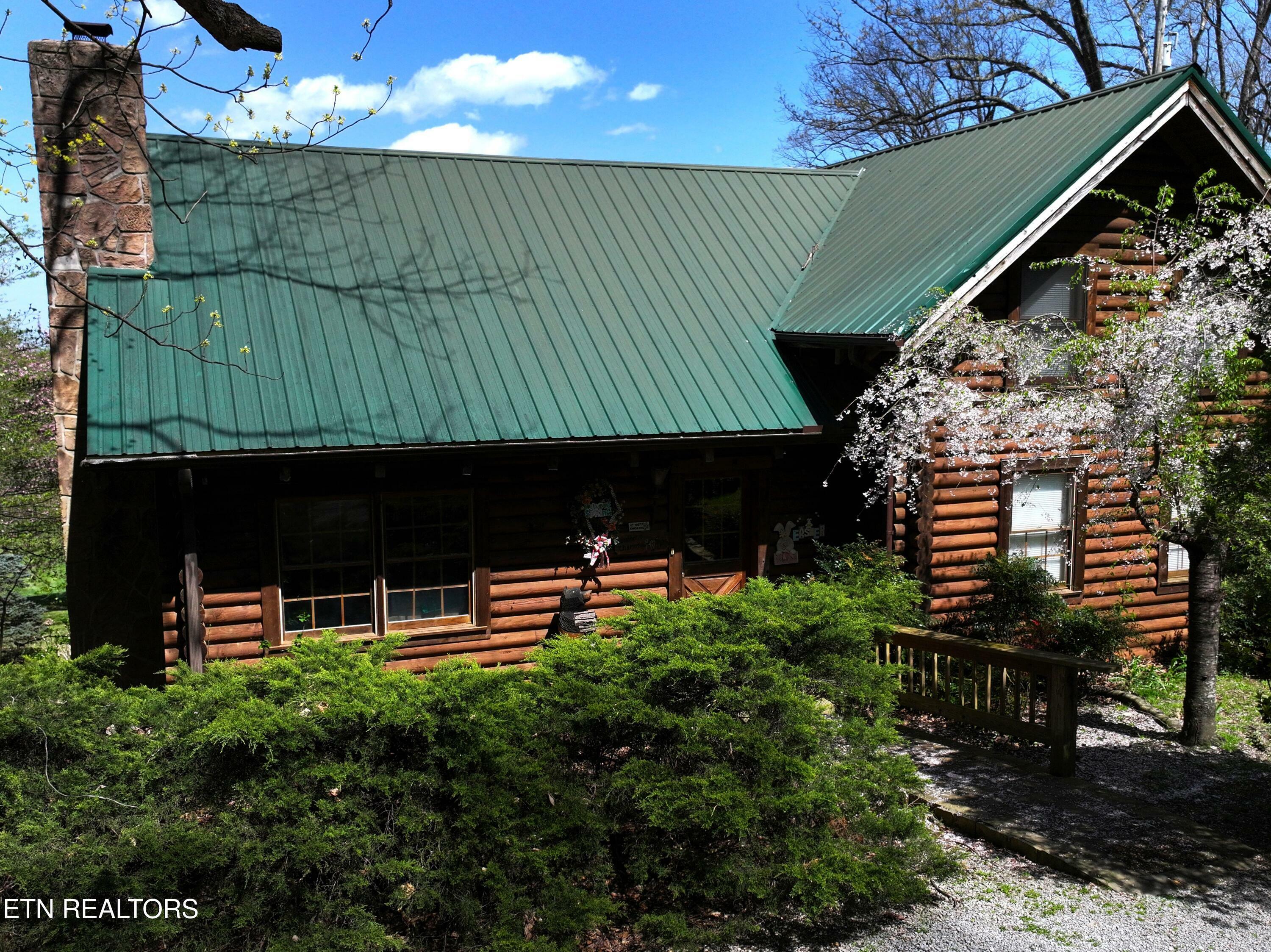 Property Photo:  577 Thomas Loop Rd  TN 37876 