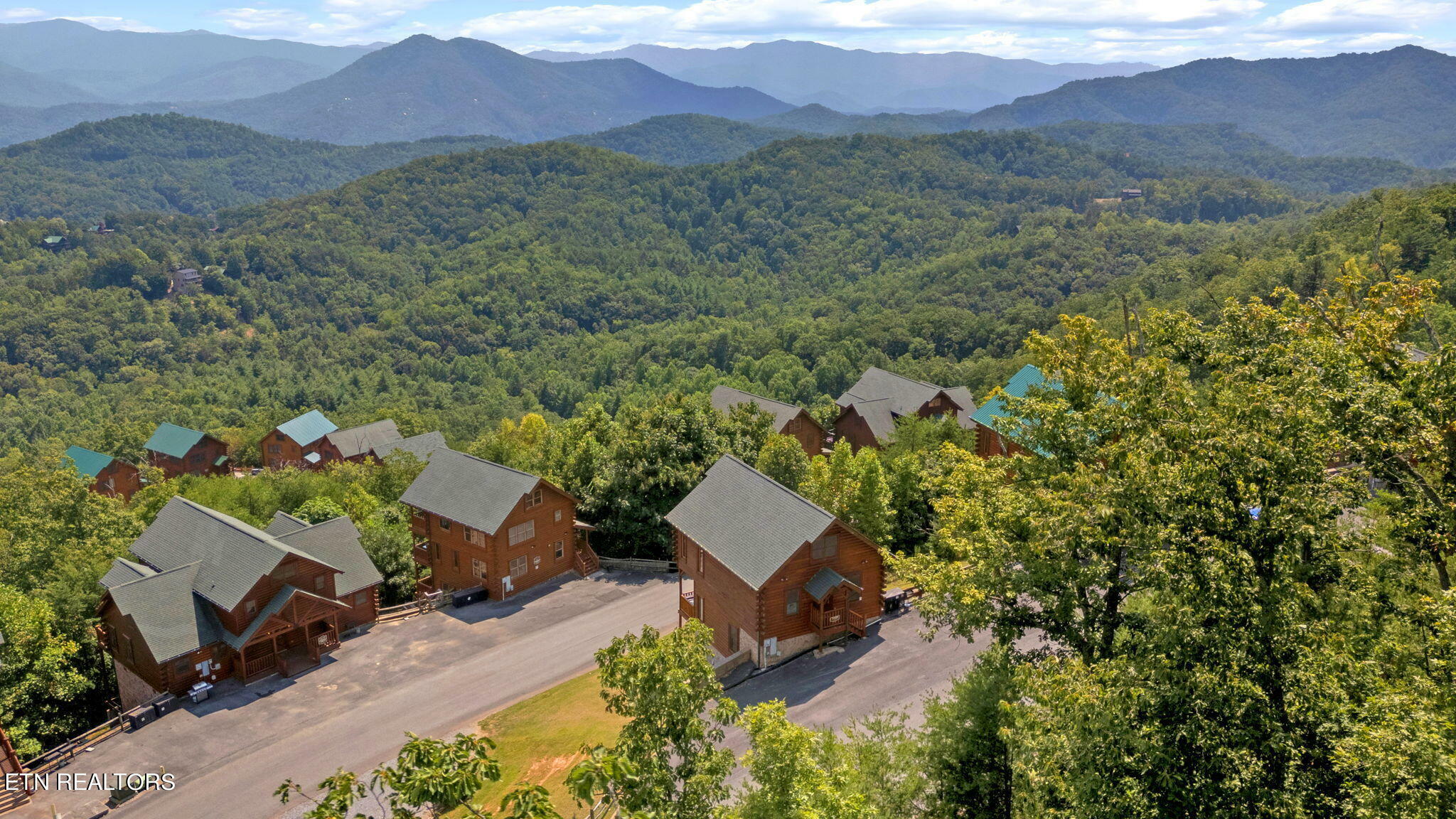 Property Photo:  3105 Lakeview Lodge Drive  TN 37862 