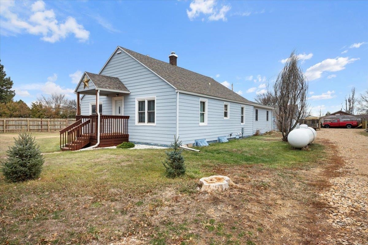 Property Photo: 209 2nd Street SD 57762-0000