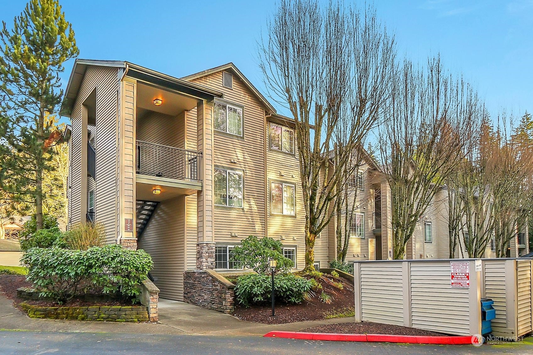Property Photo: 25025 SE Klahanie Boulevard J101 WA 98029
